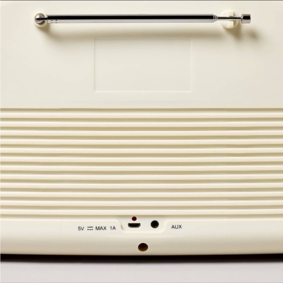 Hearth & Hand Magnolia Portable AM/FM Bluetooth Radio Cream - Picture 4 of 7